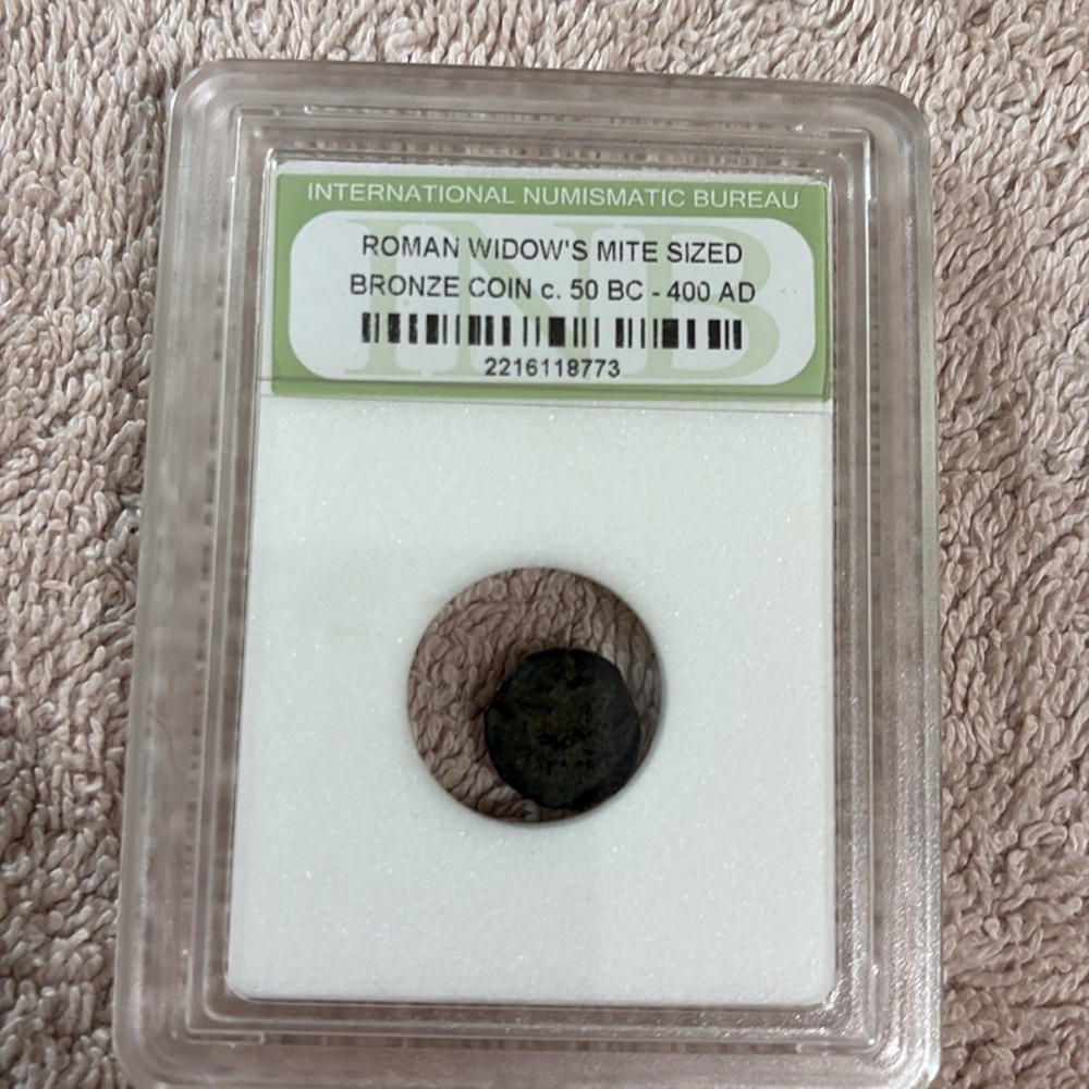 Old Currency! Including Medieval coins, Pirate treasure, and 2 mediorite pieces. - Picture 3 of 13